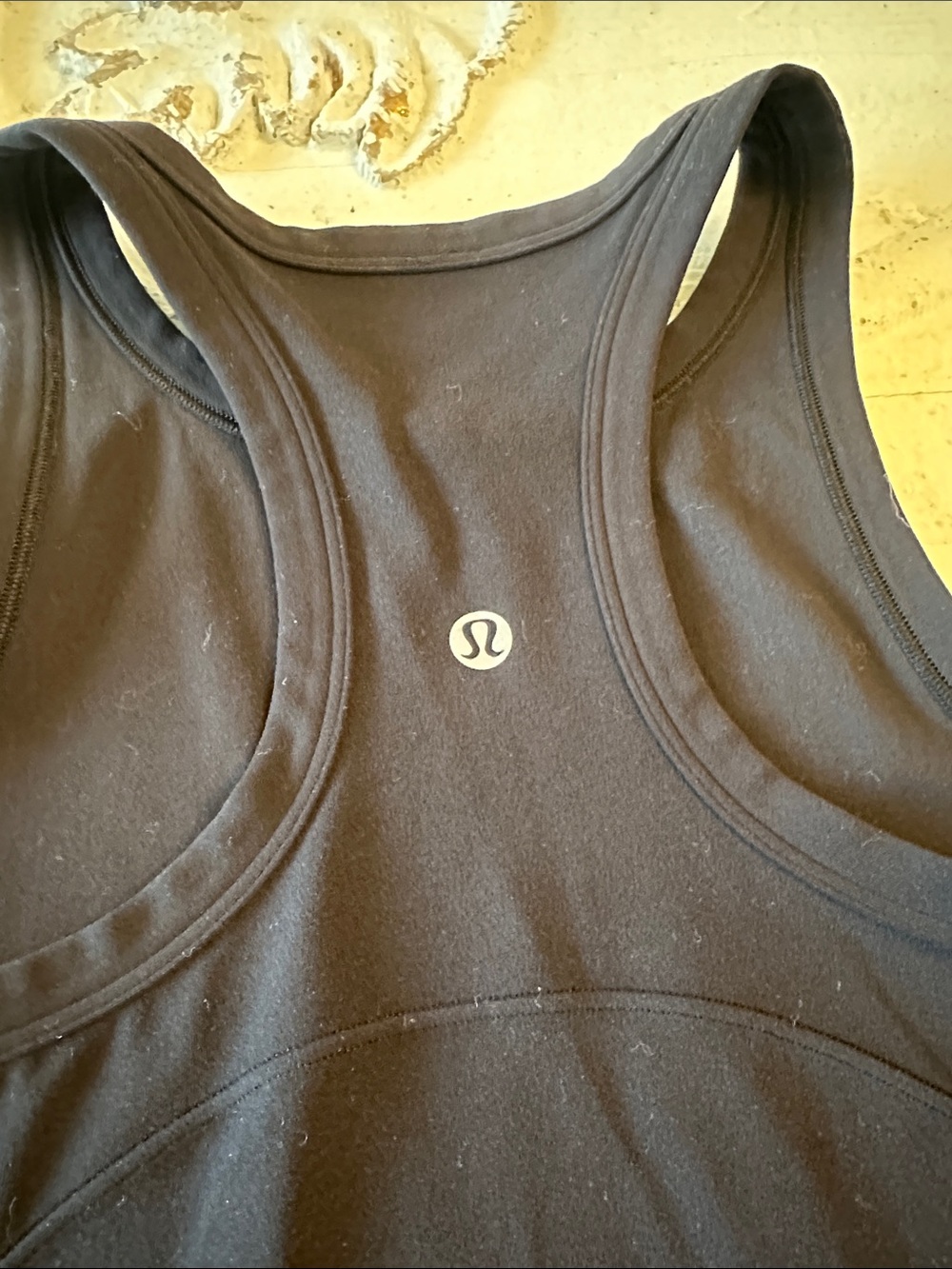 Lululemon Razor Back Tank- Sz 4 - Picture 3 of 3